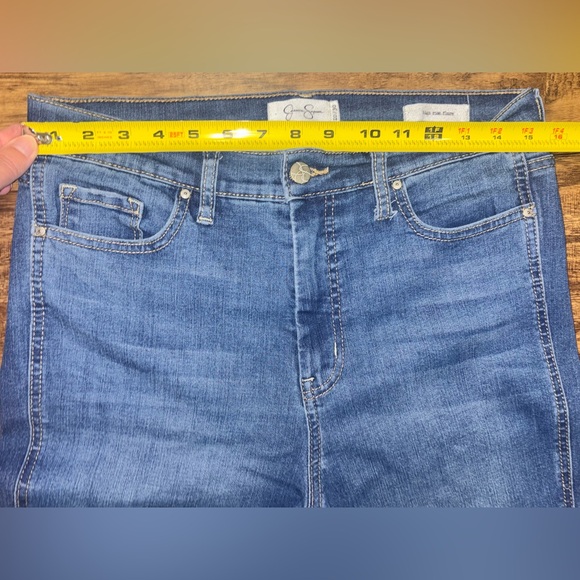 Jessica Simpson High Rise Flare Jeans Size 10 - Picture 5 of 11